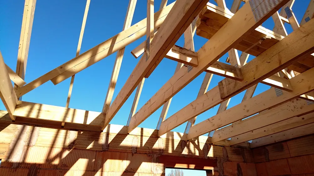 Pose de charpente à Marseille